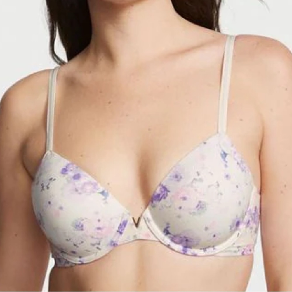 LOVE‎ CLOUD
Smooth Lightly Lined Full Coverage Bra